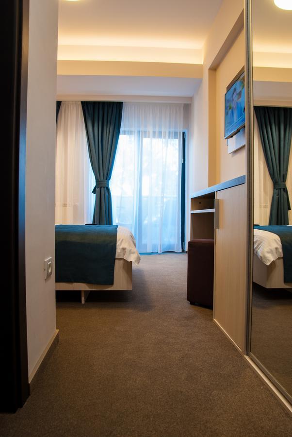 Milano Blue Mamaia Hotell Exteriör bild