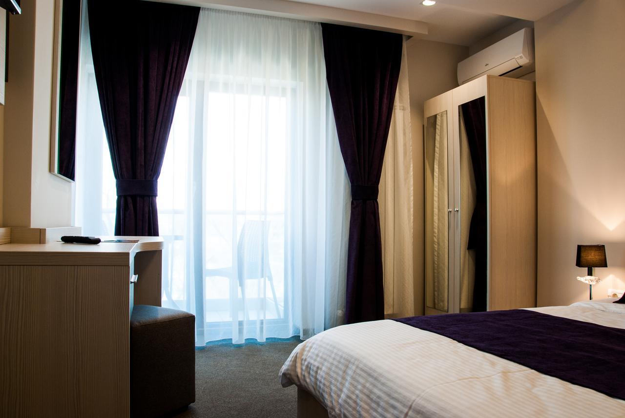 Milano Blue Mamaia Hotell Exteriör bild